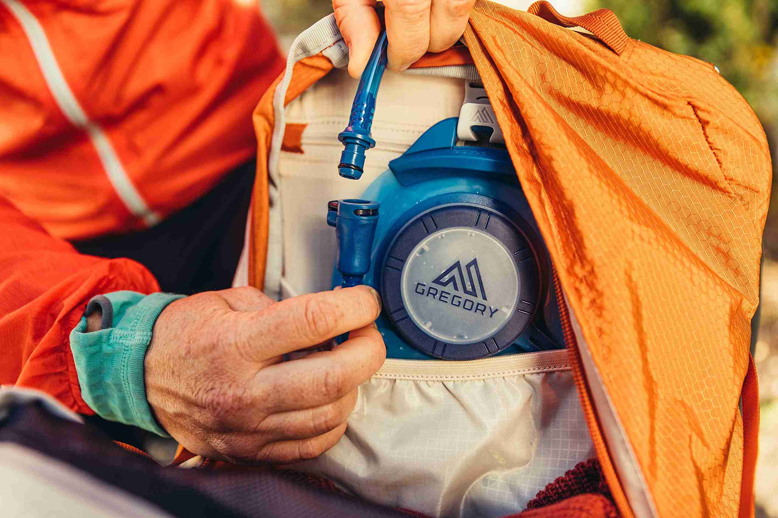 8 Best Hydration Bladders for Day Hikes in 2026: Top Leak-Proof Options Reviewed 1 Best Hydration Bladders for Day Hikes