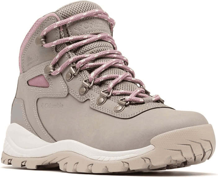 12 Best Fashionable Women’s Hiking Boots That Look Good On and Off the Trail 2 image 115